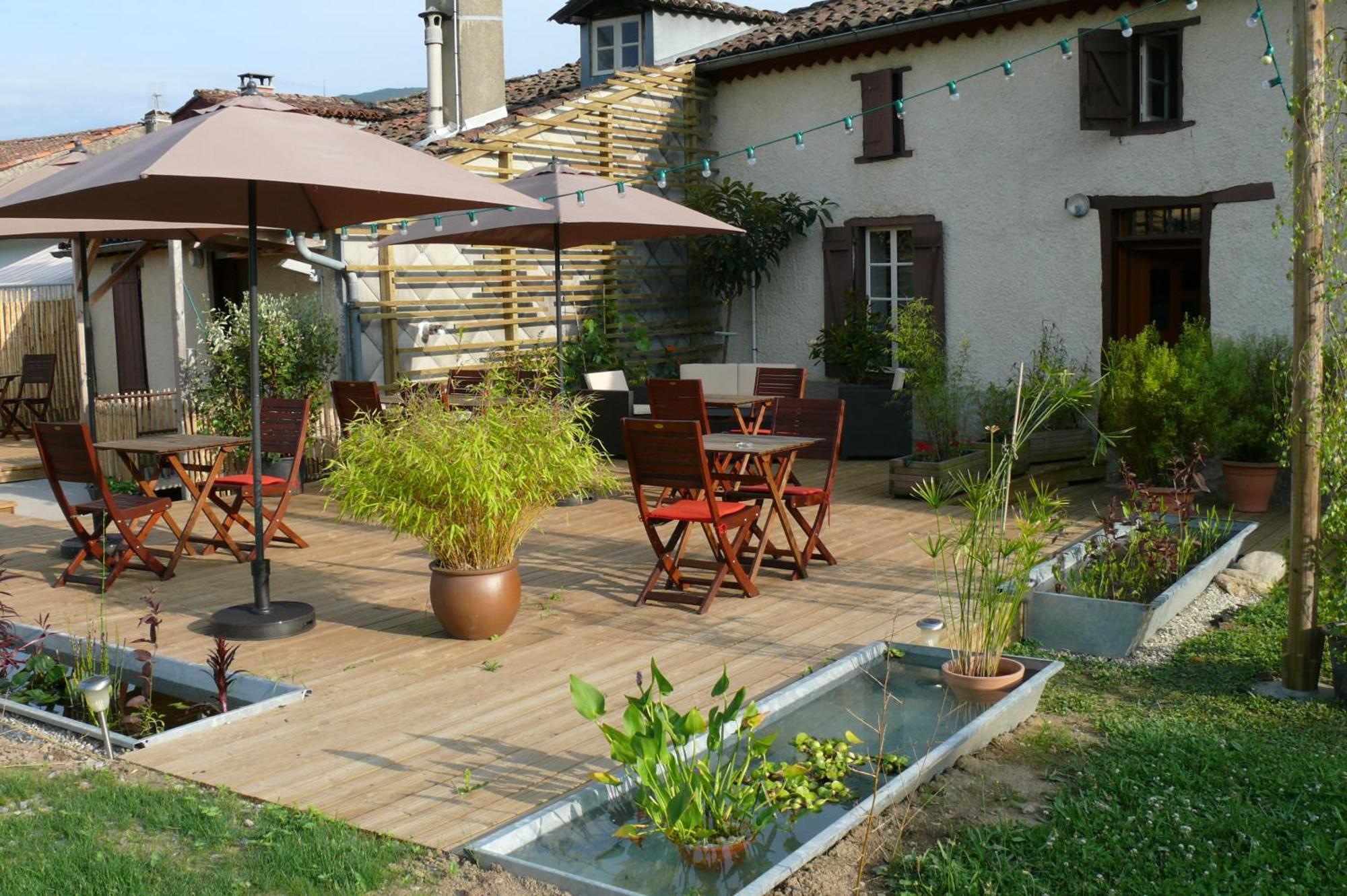 Logis Hotel Restaurant La Barguillere Saint-Pierre-de-Riviere Exterior photo