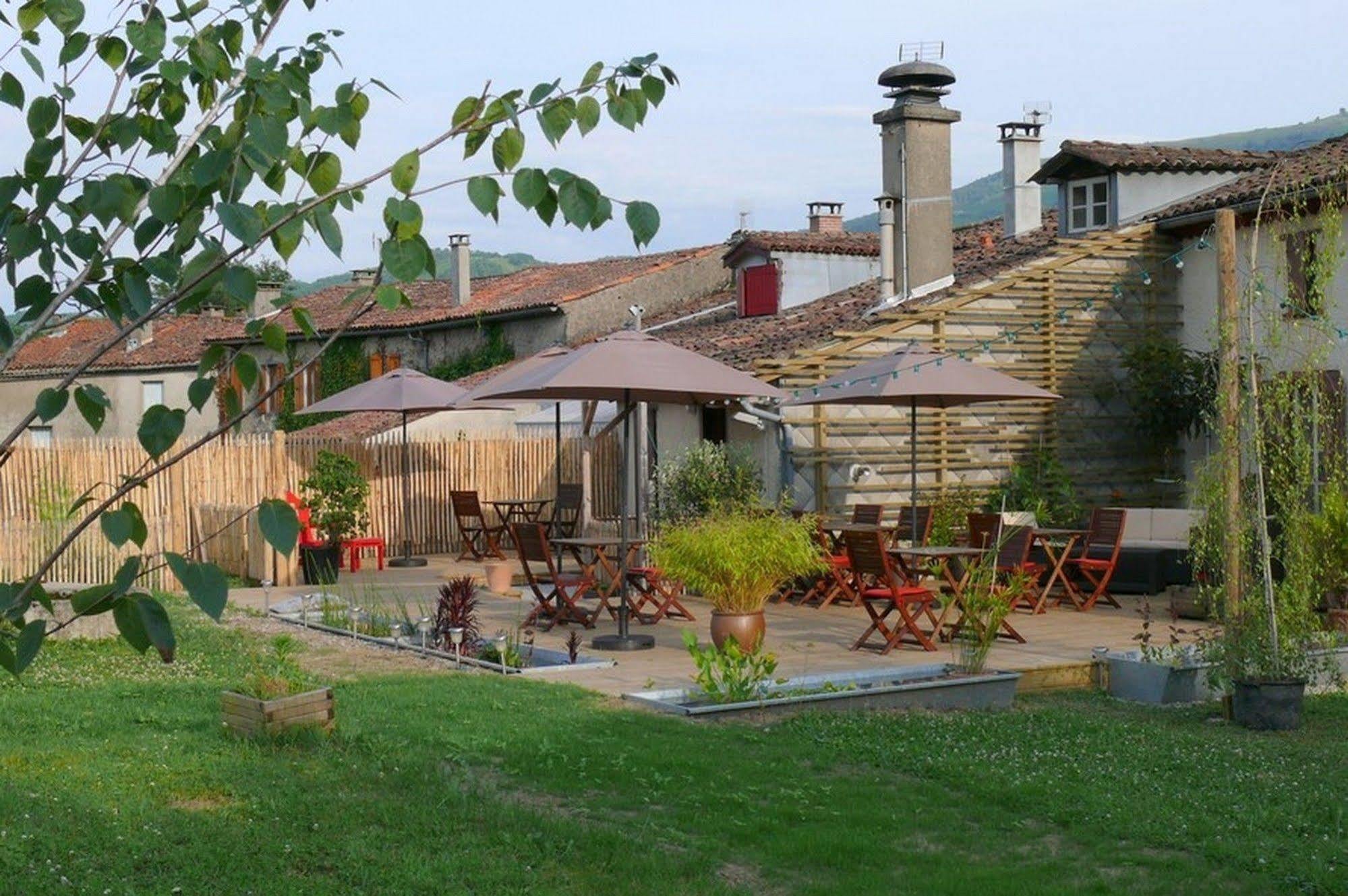 Logis Hotel Restaurant La Barguillere Saint-Pierre-de-Riviere Exterior photo